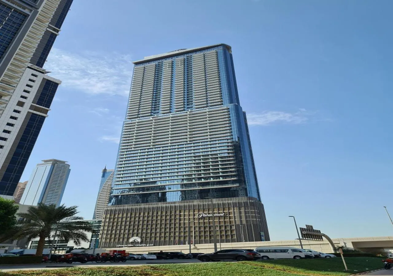 Keyrock Living - Burj Khalifa View Retreat With Pool Apartment Dubai